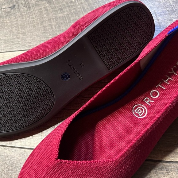 Rothy’s Red Round Toe Ballet Flat - Picture 2 of 6